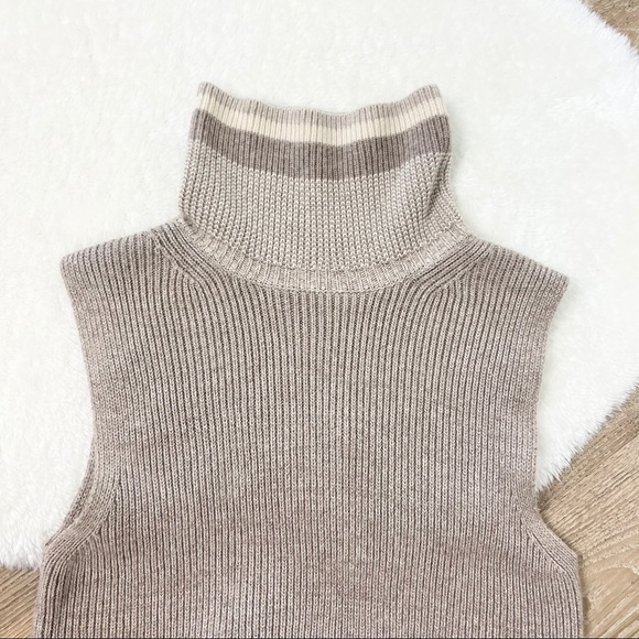 KIT and ACE Traverse Sleeveless Turtleneck Sweater - Picture 7 of 9